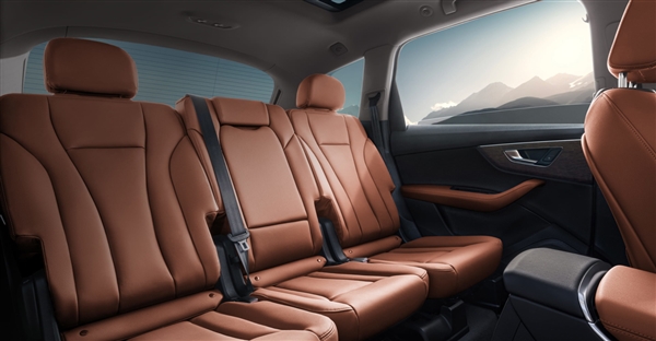 60.98萬起降價了 新款奧迪Q7上市：對比問界M9如何選