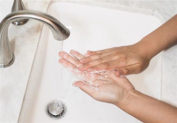 這3個洗臉誤區(qū) 正在悄悄毀掉你的臉！