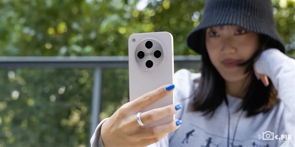 果味十足的輕薄直屏:OPPO Find X8找到了銷量密碼(圖2) 果味十足的輕薄直屏:OPPO Find X8找到了銷量密碼